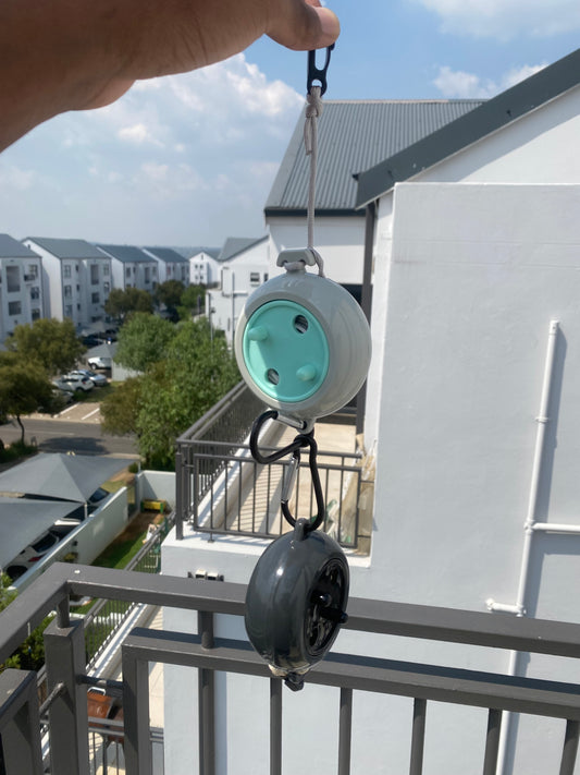 HangTime portable clothesline
